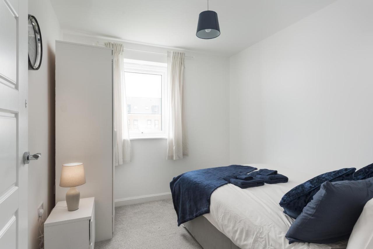Two Bedroom Apartment - Milton Keynes By Aryas Properties Broughton  Екстер'єр фото
