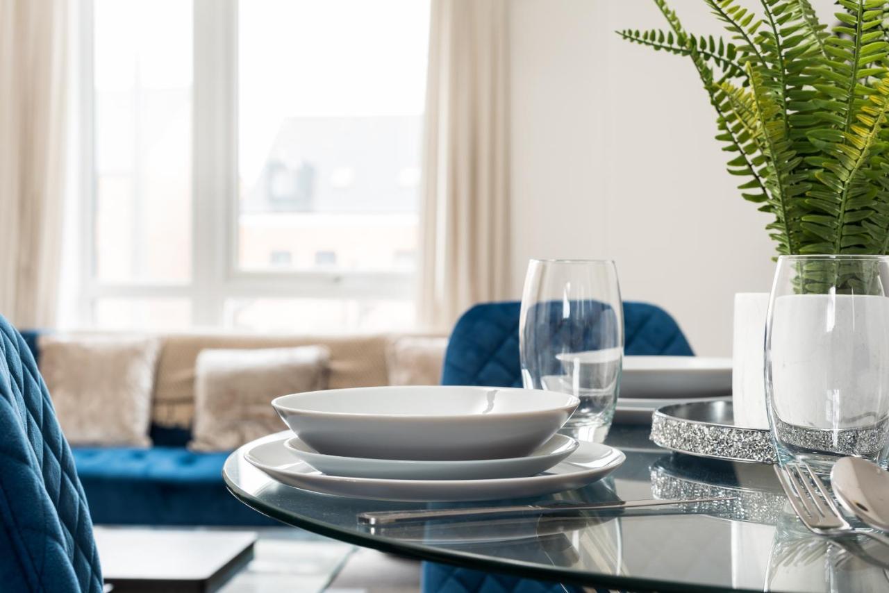 Two Bedroom Apartment - Milton Keynes By Aryas Properties Broughton  Екстер'єр фото